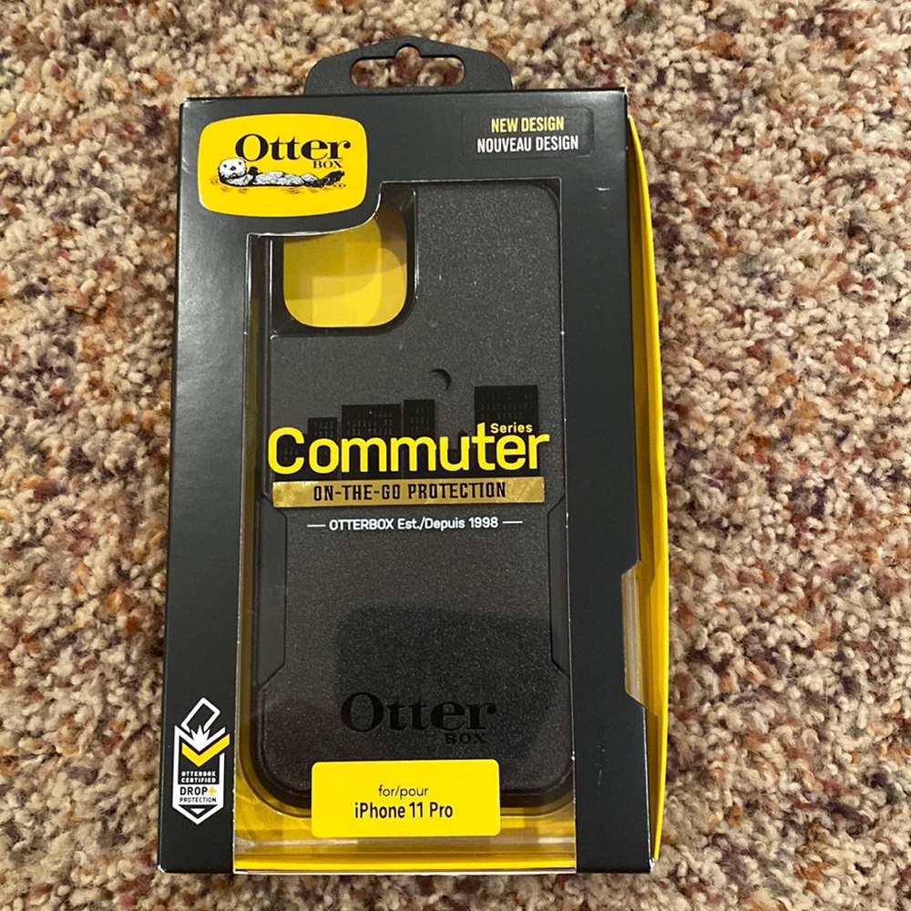New otter box iPhone 11 pro black commuter style